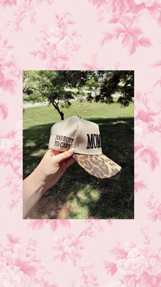 Mommin’ In The Wild Hat